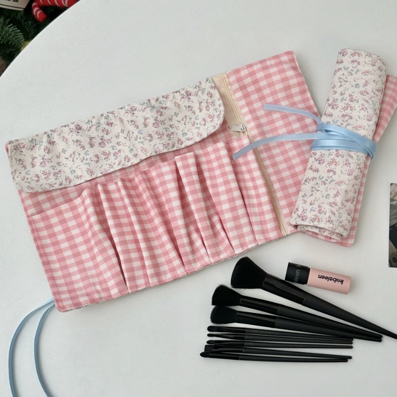 Aesthetic Spring Floral Roll-u - огляд і ціна Pen Pouch Roll