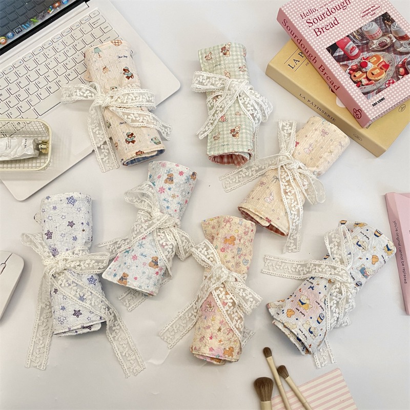 Cute Cartoon Embossed Pencil R - огляд і ціна Pen Pouch Roll